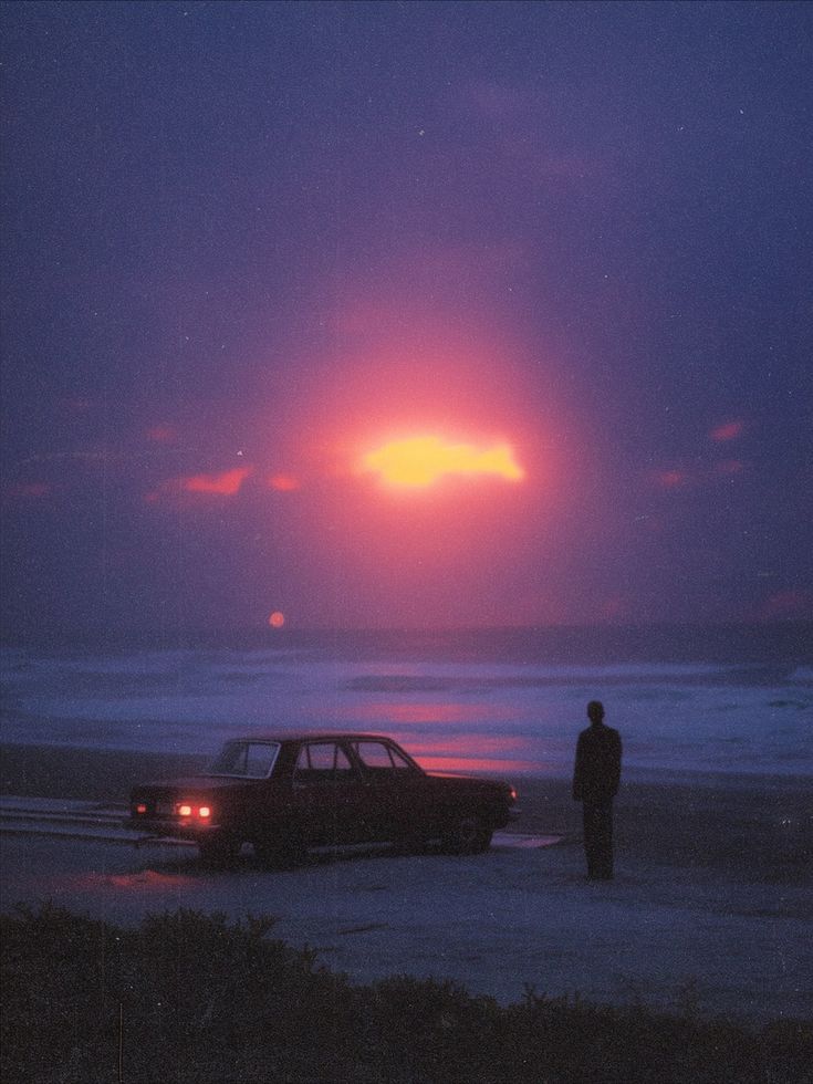 Horizon de la Côte d'Opale au crépuscule, ciel rosé et mer ardoise.